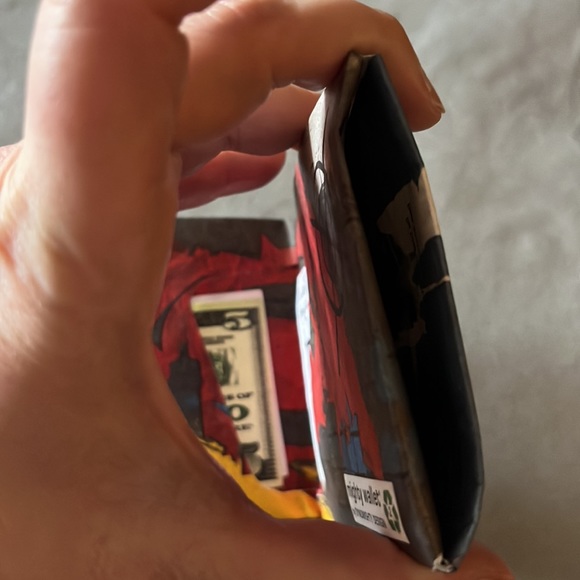 Superman v Batman Tyvek Mighty wallet from sub box - Picture 4 of 6